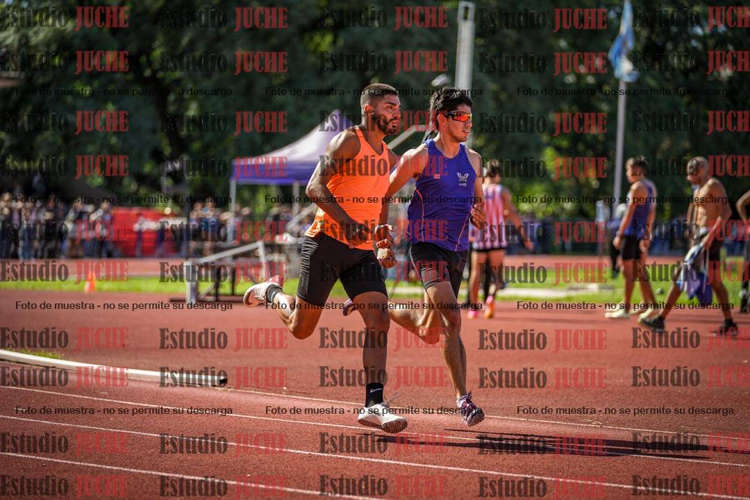 Fotos de los 400 m llanos de varones