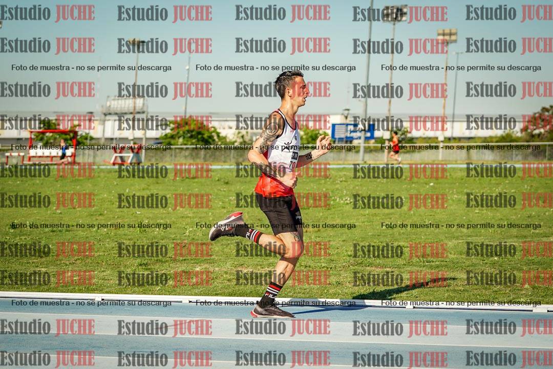 Fotos de los 3000 m llanos de varones
