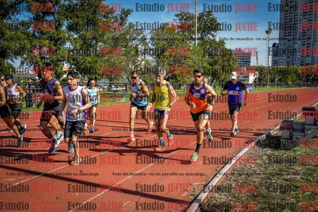 Fotos de los 5000 m llanos de mujeres y varones