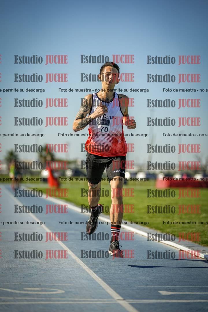 Fotos de los 3000 m llanos de varones