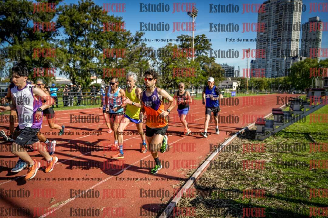 Fotos de los 5000 m llanos de mujeres y varones