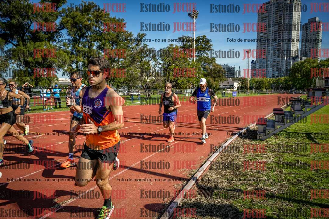 Fotos de los 5000 m llanos de mujeres y varones
