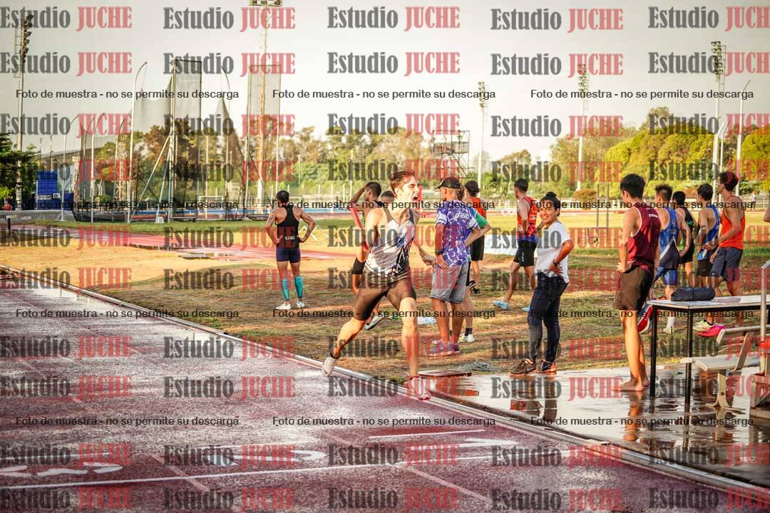 Fotos de las Postas 4x400 m de varones