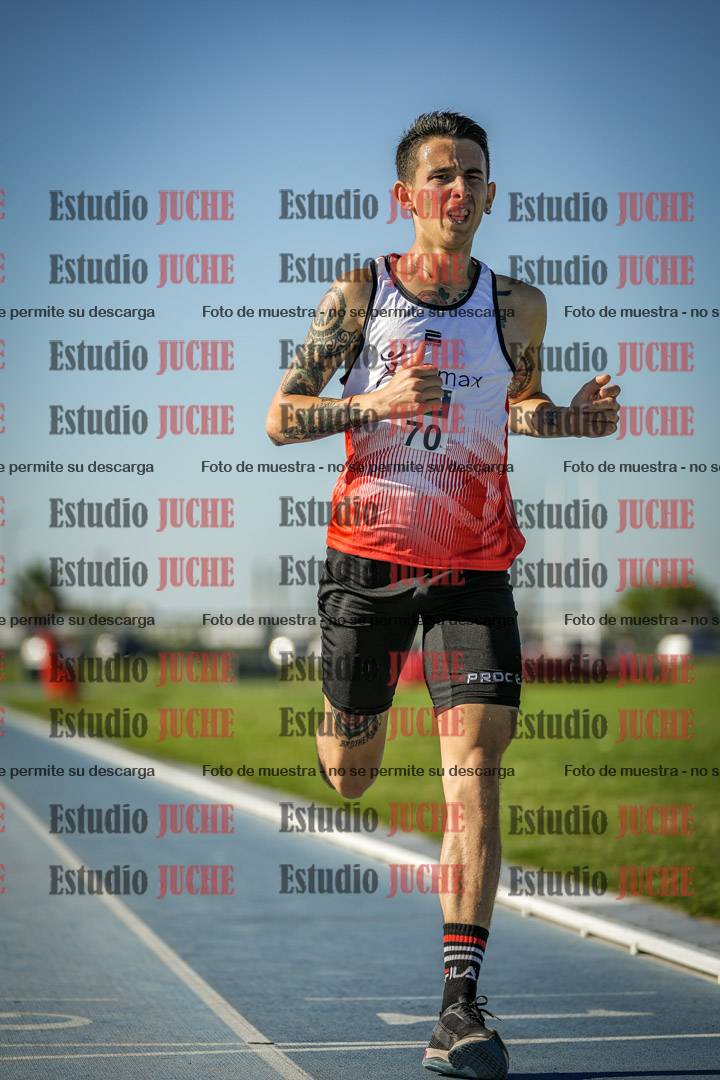 Fotos de los 3000 m llanos de varones