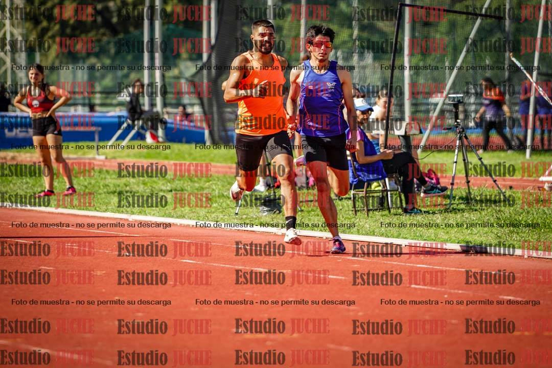 Fotos de los 400 m llanos de varones