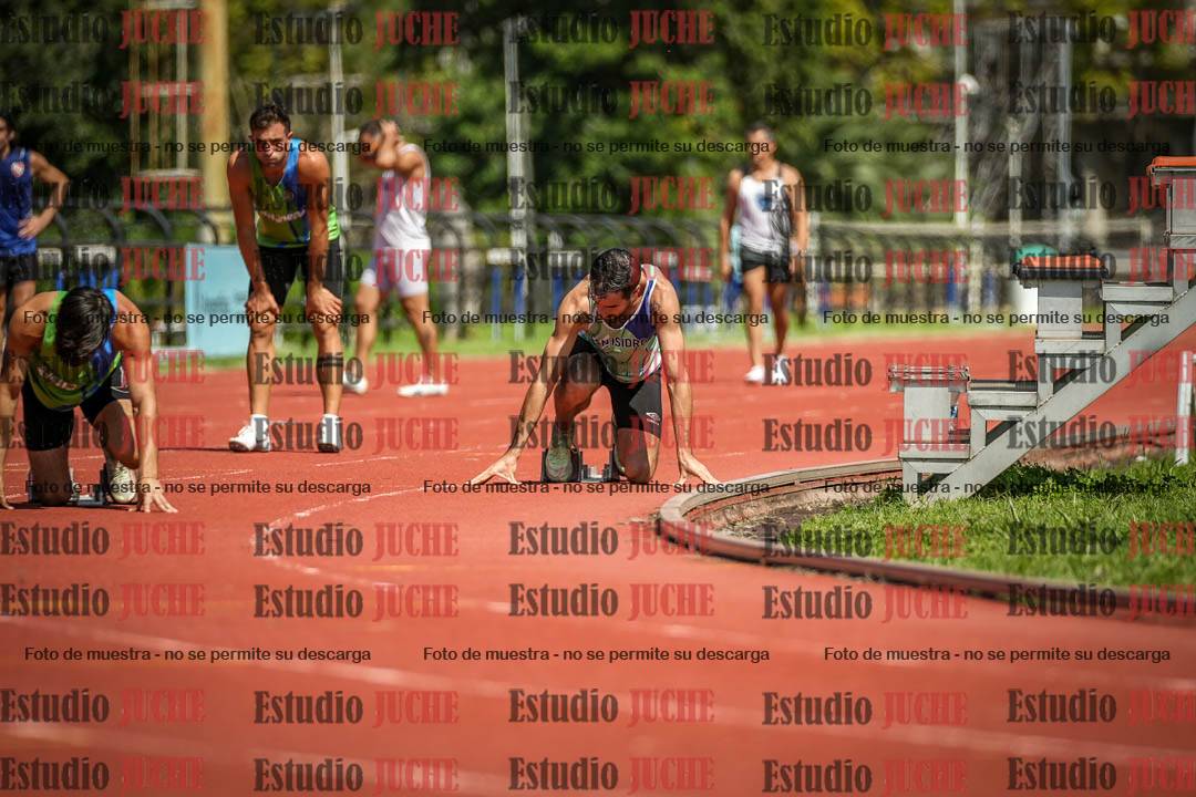 Fotos de los 200 m llanos de varones