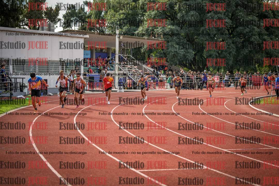 Fotos de los 800 m llanos de varones