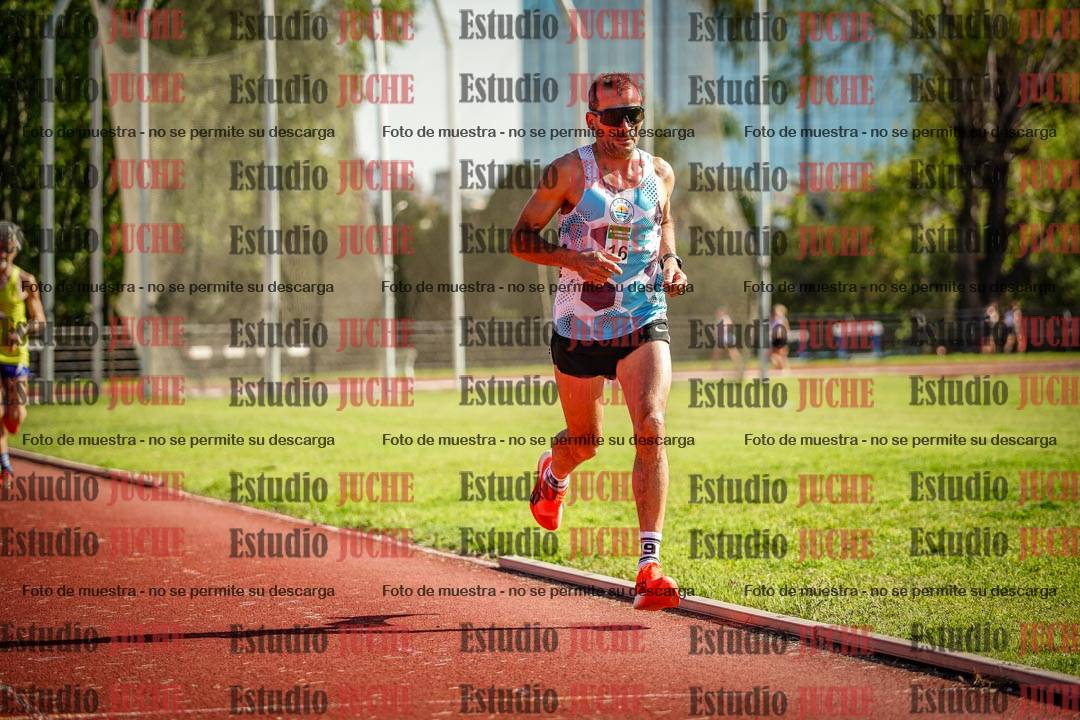 Fotos de los 5000 m llanos de mujeres y varones