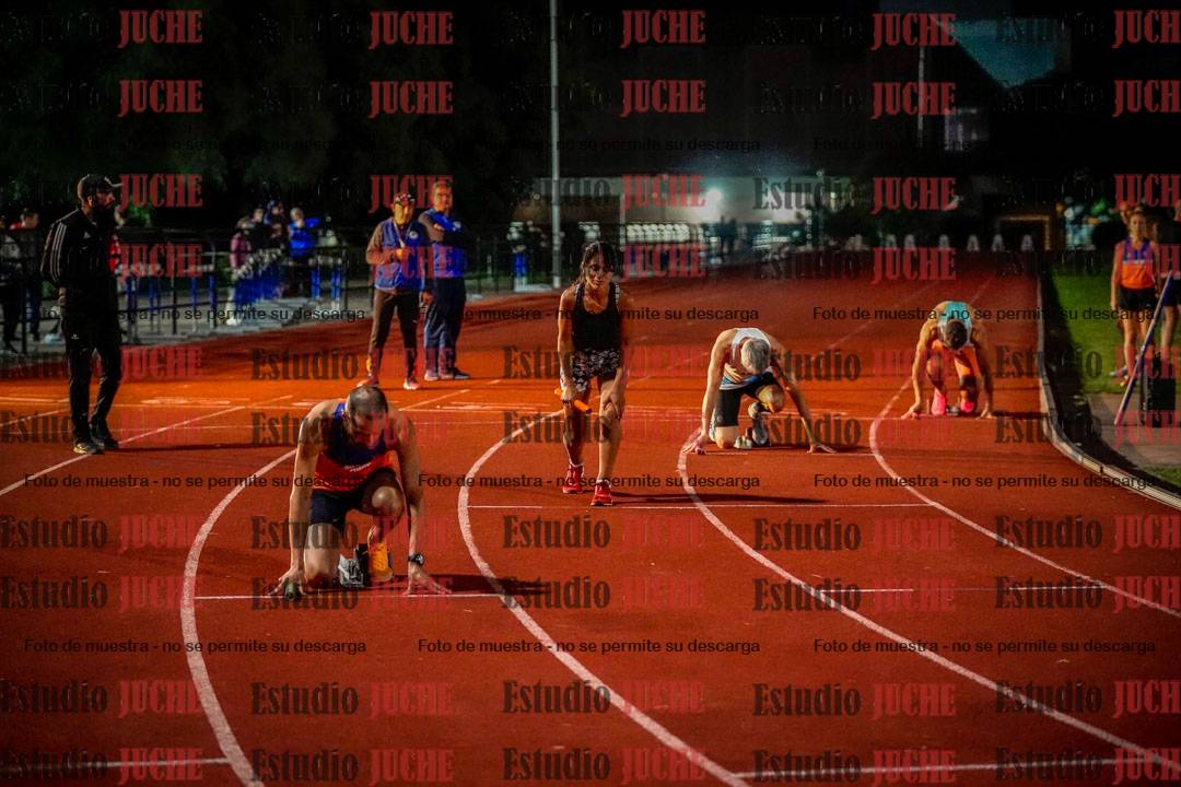 Fotos de las postas 4x400 m mixtas