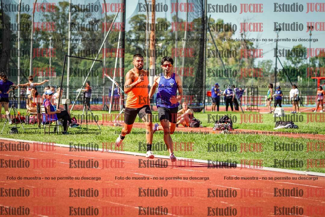 Fotos de los 400 m llanos de varones