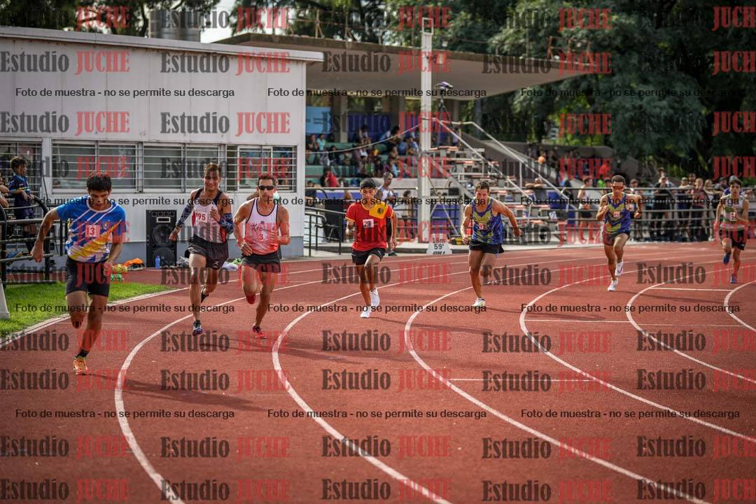 Fotos de los 800 m llanos de varones