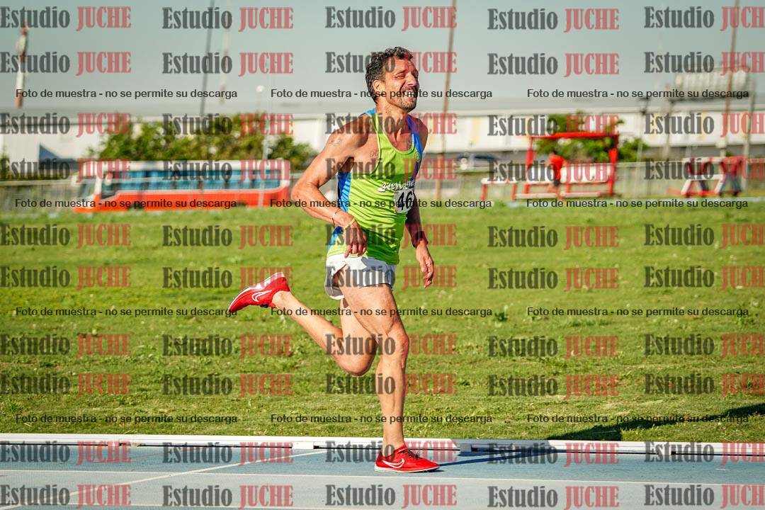 Fotos de los 3000 m llanos de varones