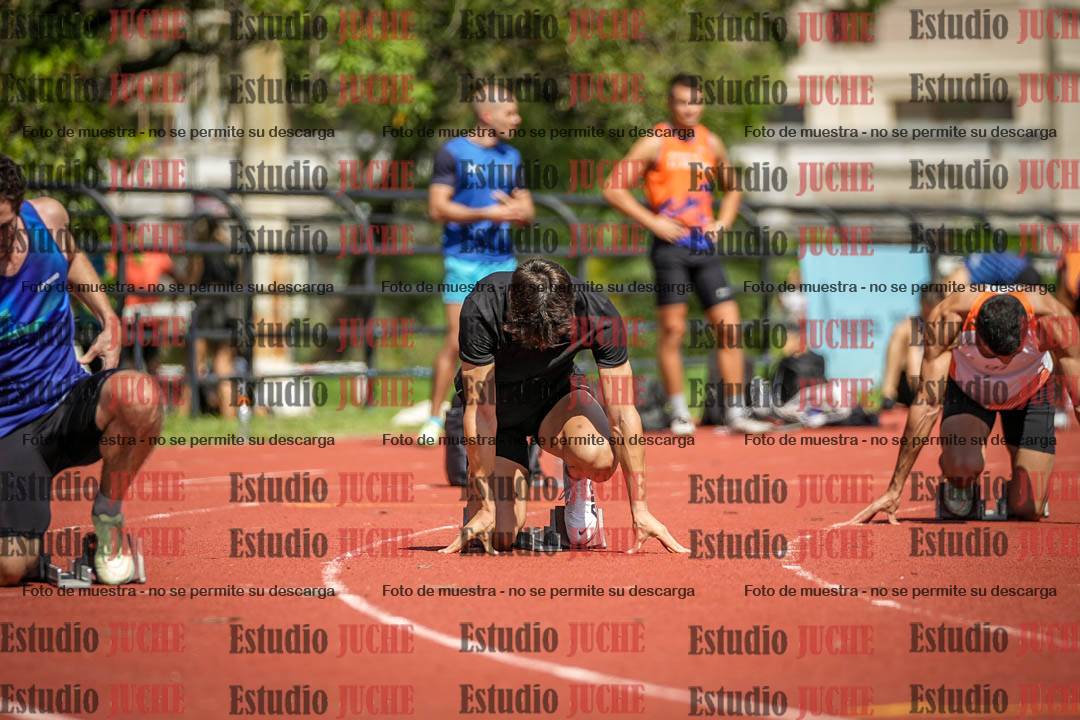Fotos de los 200 m llanos de varones