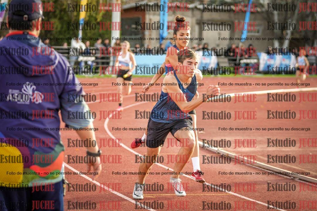 Fotos de las Postas 8x300 m mixta
