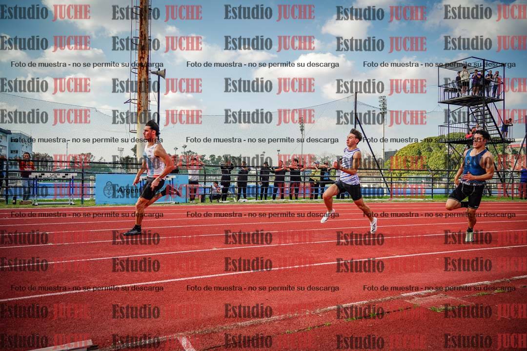 Fotos de los 200 m llanos de varones - FINAL