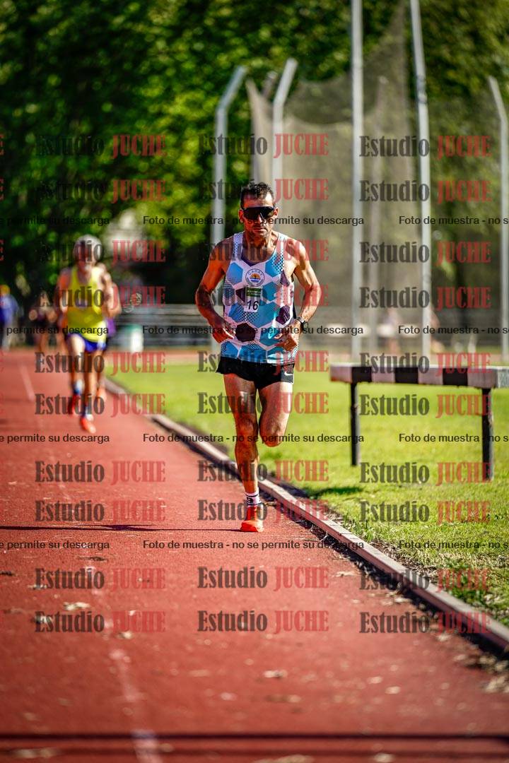 Fotos de los 5000 m llanos de mujeres y varones