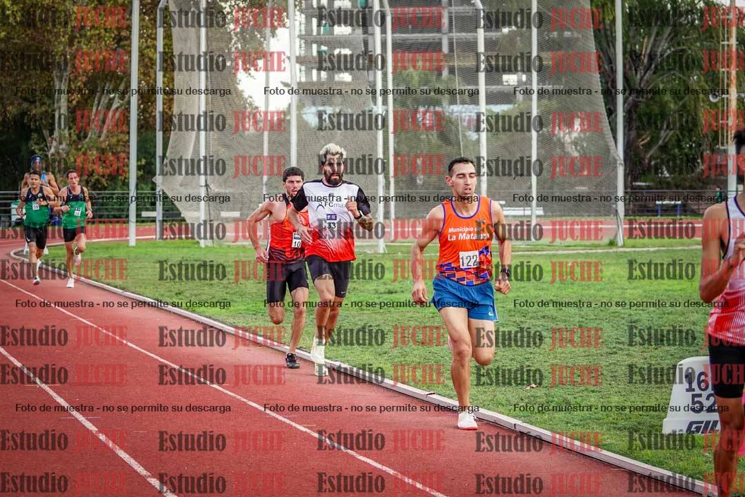 Fotos de los 3000 m llanos de varones