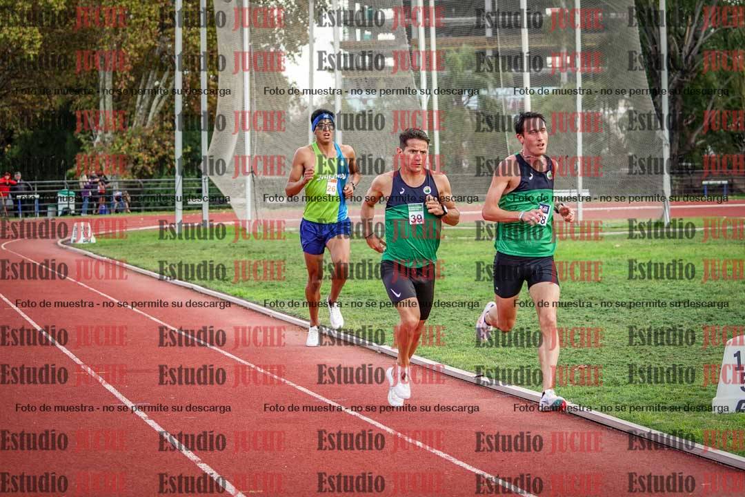 Fotos de los 3000 m llanos de varones