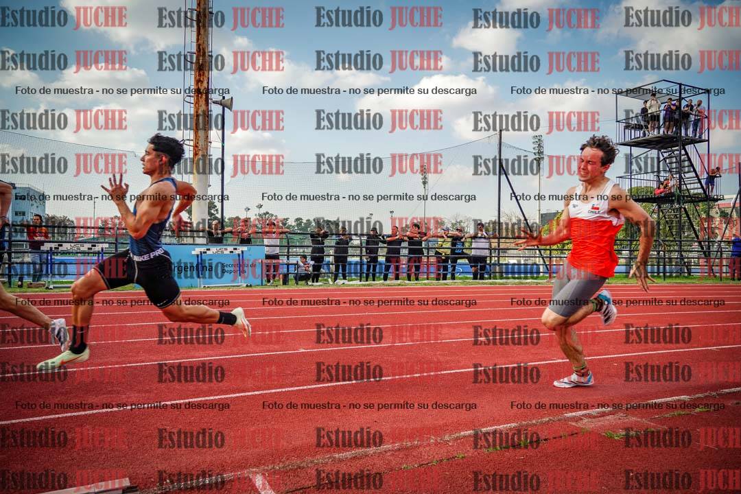 Fotos de los 200 m llanos de varones - FINAL