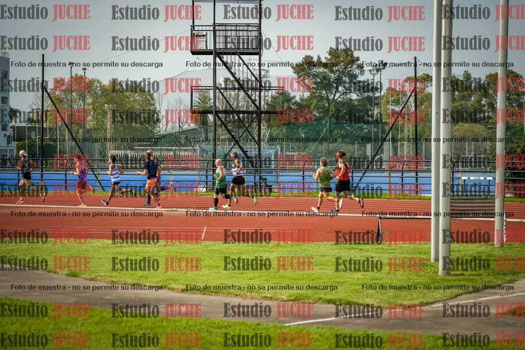 Fotos de los 3000 m llanos de varones
