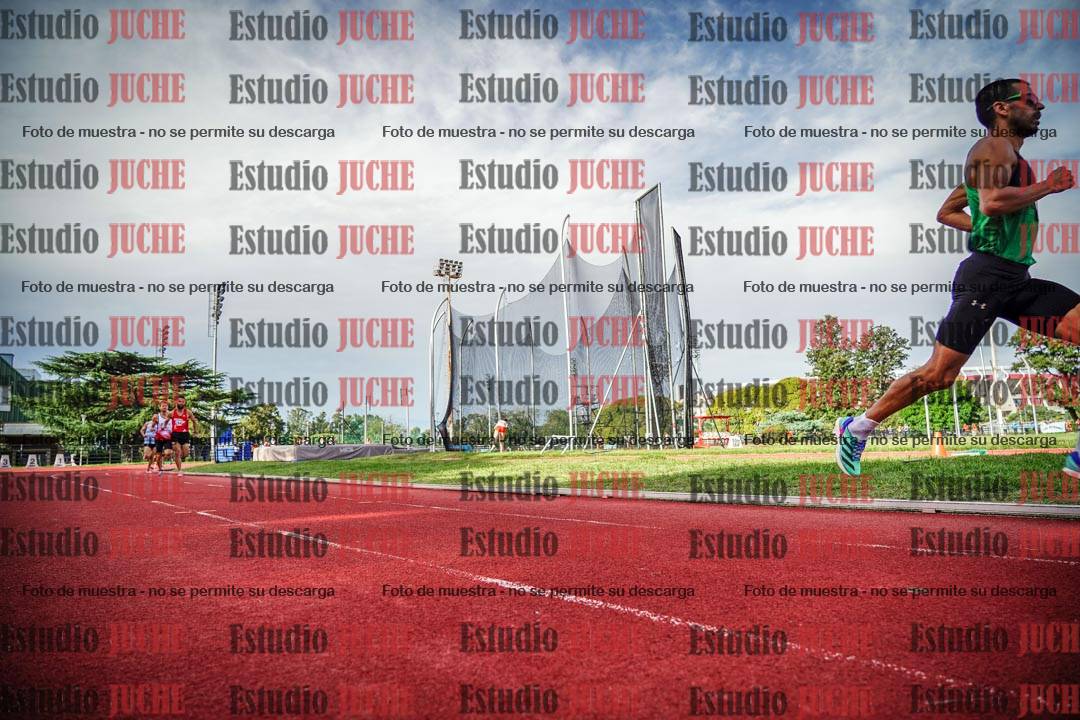 Fotos de los 3000 m llanos de varones