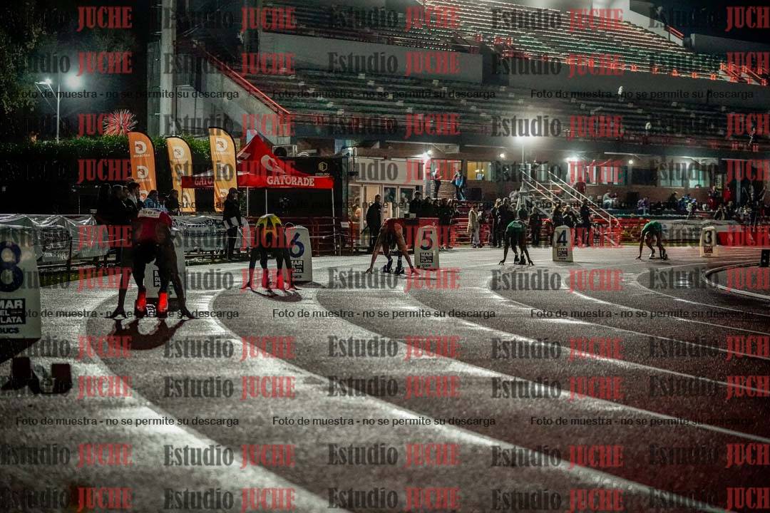 Fotos de los 400 m llanos de varones - deca 5 - serie 2