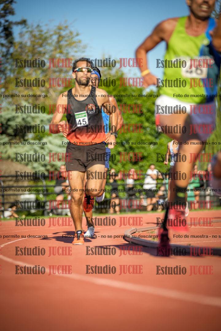 Fotos de los 3000 m llanos de varones