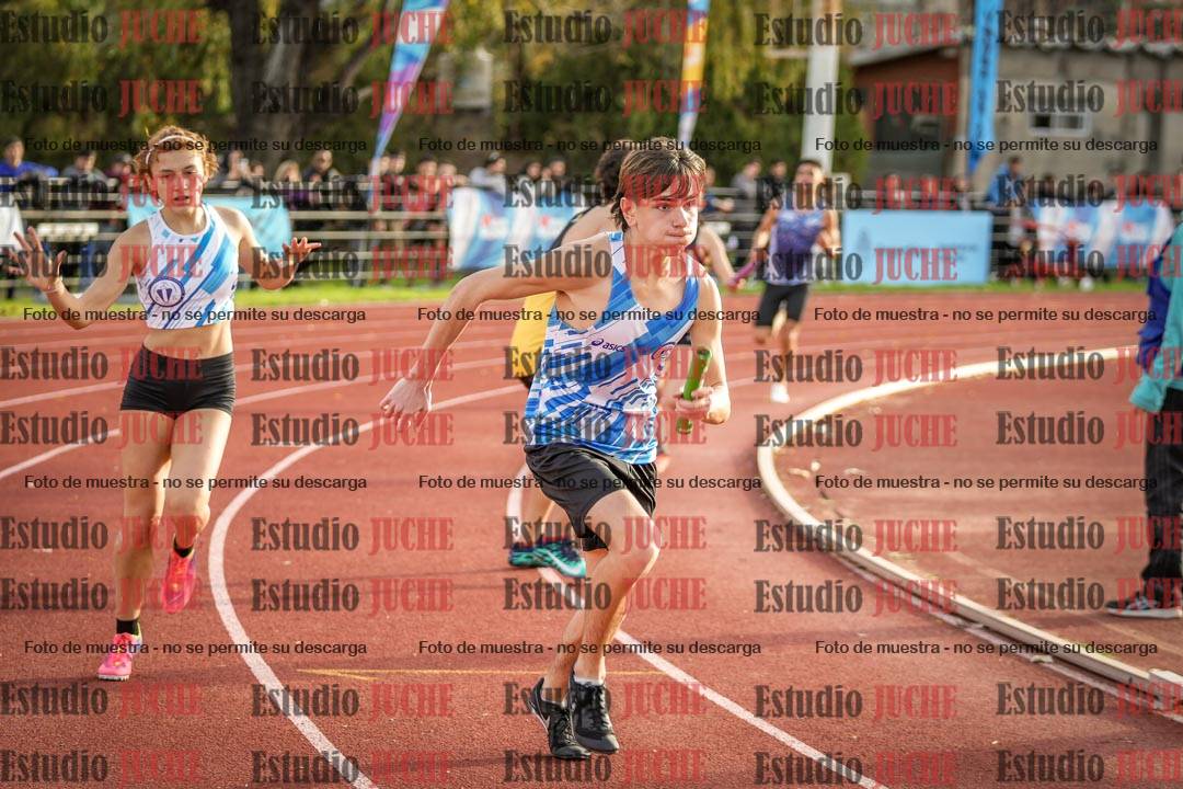 Fotos de las Postas 8x300 m mixta