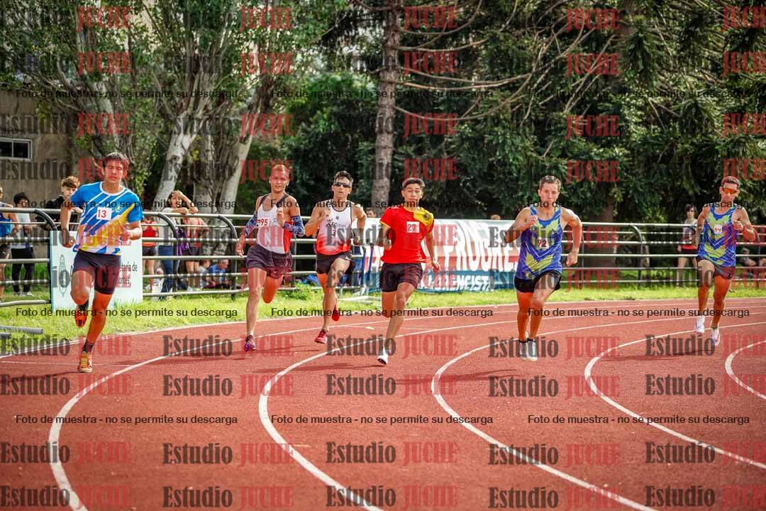 Fotos de los 800 m llanos de varones