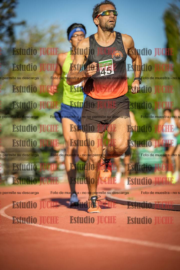 Fotos de los 3000 m llanos de varones