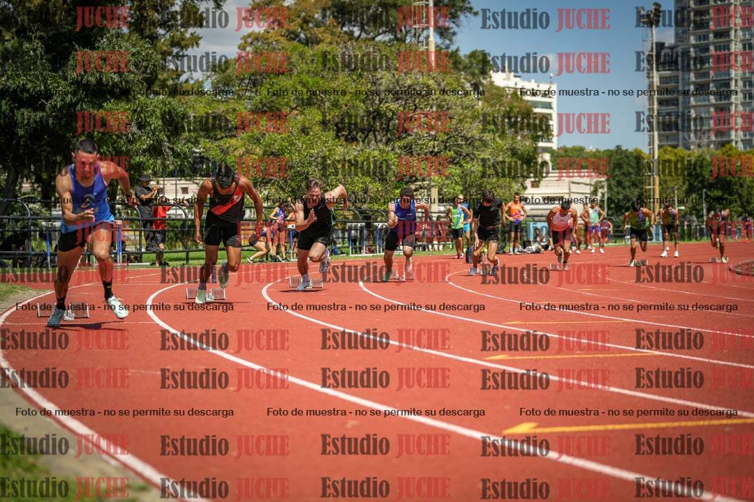 Fotos de los 200 m llanos de varones