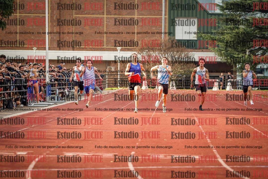 Fotos de los 200 m llanos de varones - FINAL