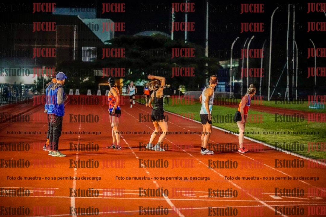 Fotos de las postas 4x400 m mixtas
