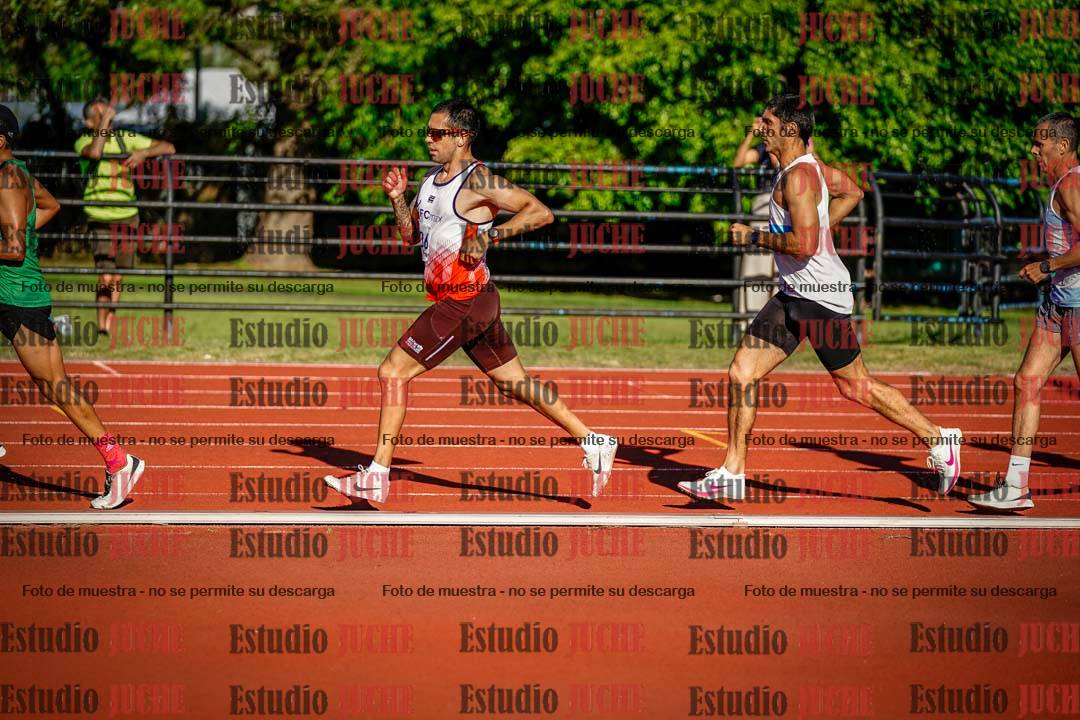 Fotos de los 3000 m llanos de varones