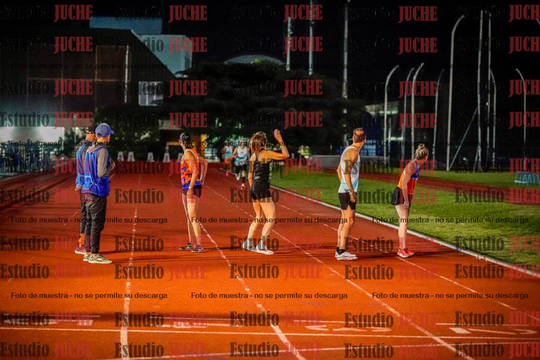 Fotos de las postas 4x400 m mixtas