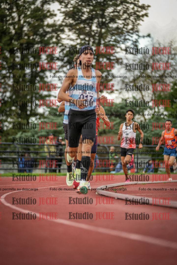 Fotos de los 3000 m llanos de varones