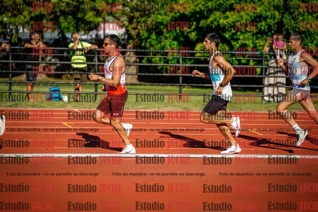 Fotos de los 3000 m llanos de varones