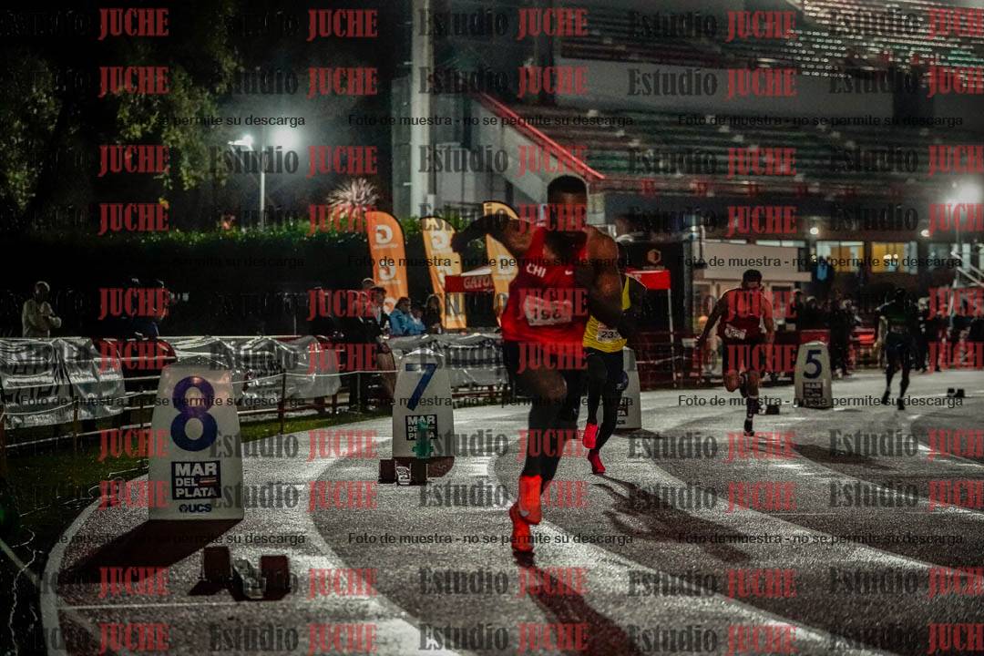 Fotos de los 400 m llanos de varones - deca 5 - serie 2