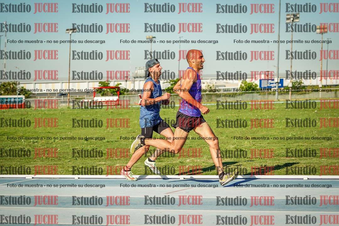 Fotos de los 3000 m llanos de varones