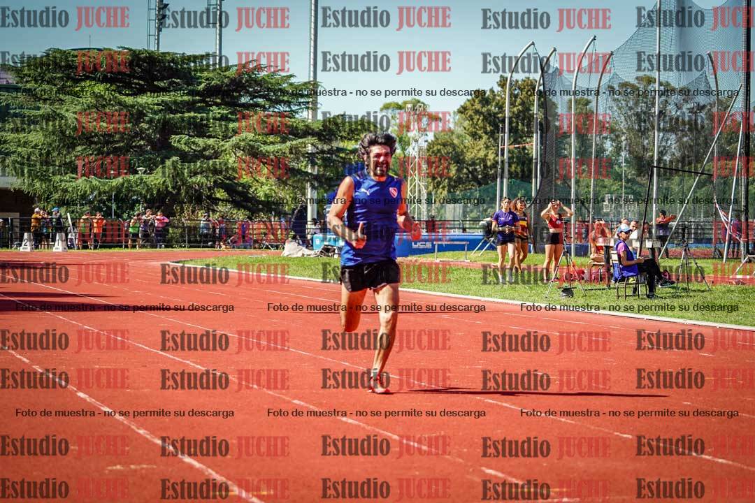 Fotos de los 400 m llanos de varones