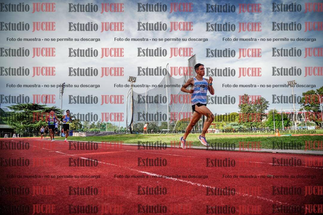 Fotos de los 3000 m llanos de varones