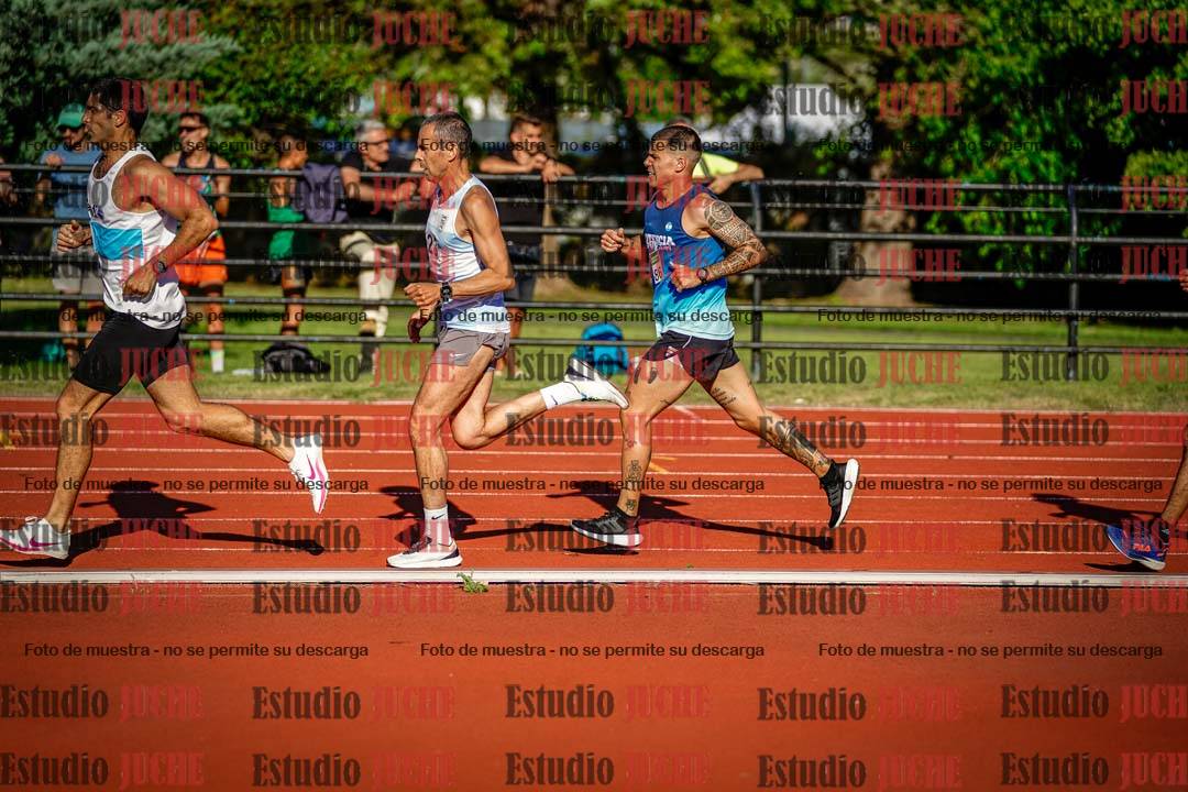 Fotos de los 3000 m llanos de varones