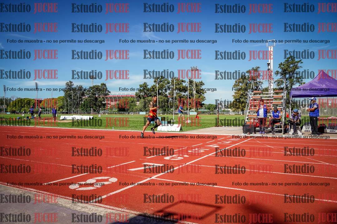 Fotos de los 400 m llanos de varones