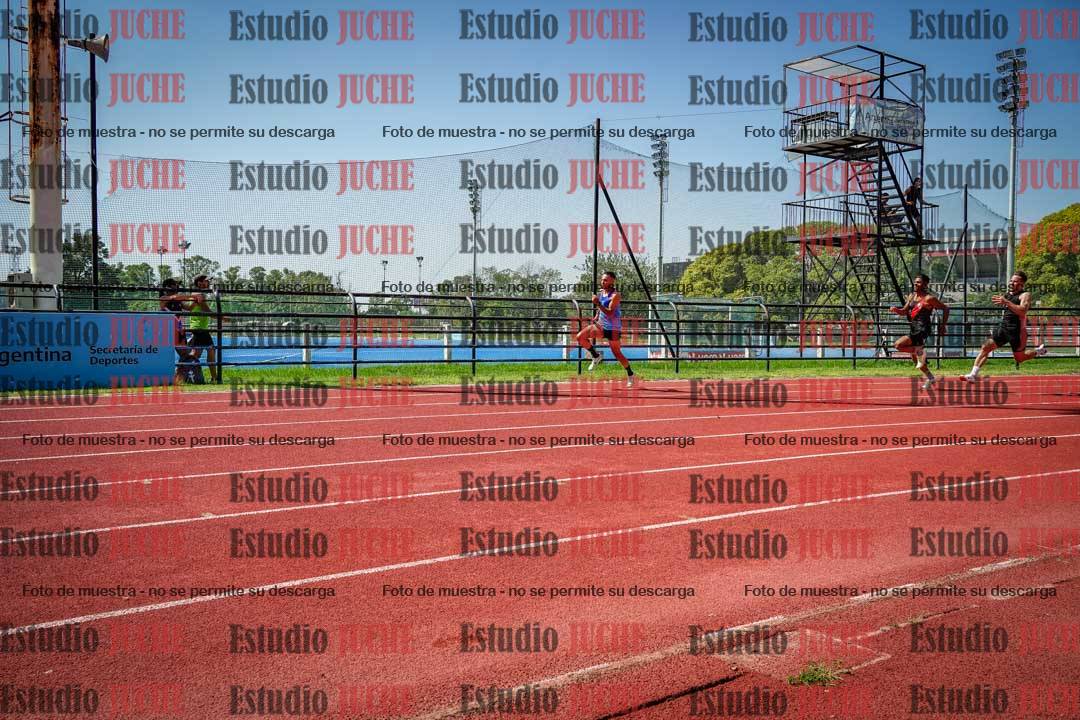 Fotos de los 200 m llanos de varones