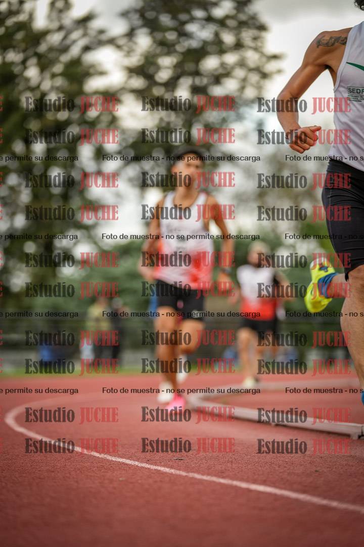 Fotos de los 3000 m llanos de varones