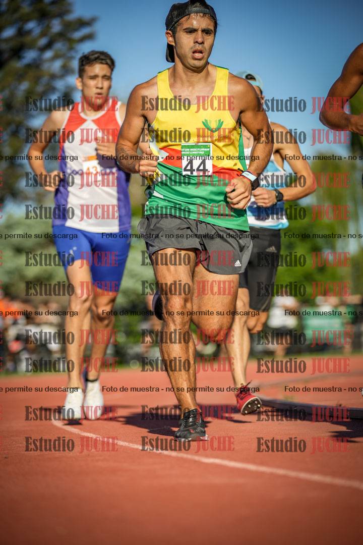 Fotos de los 3000 m llanos de varones