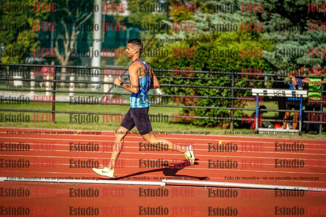Fotos de los 3000 m llanos de varones