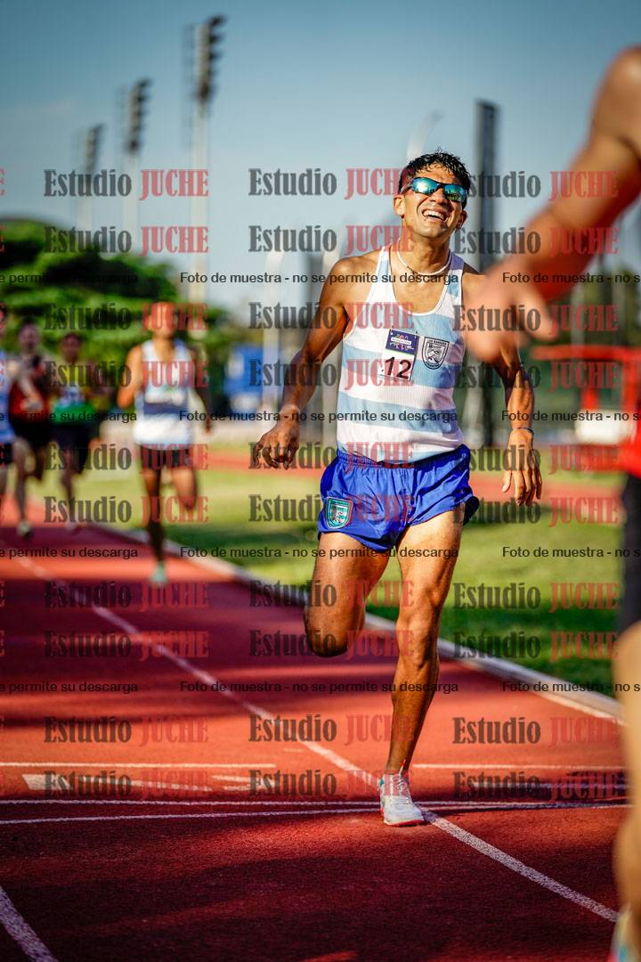 Fotos de los 1500 m llanos de varones