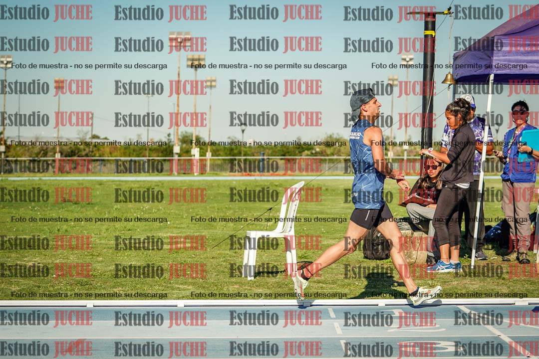 Fotos de los 3000 m llanos de varones