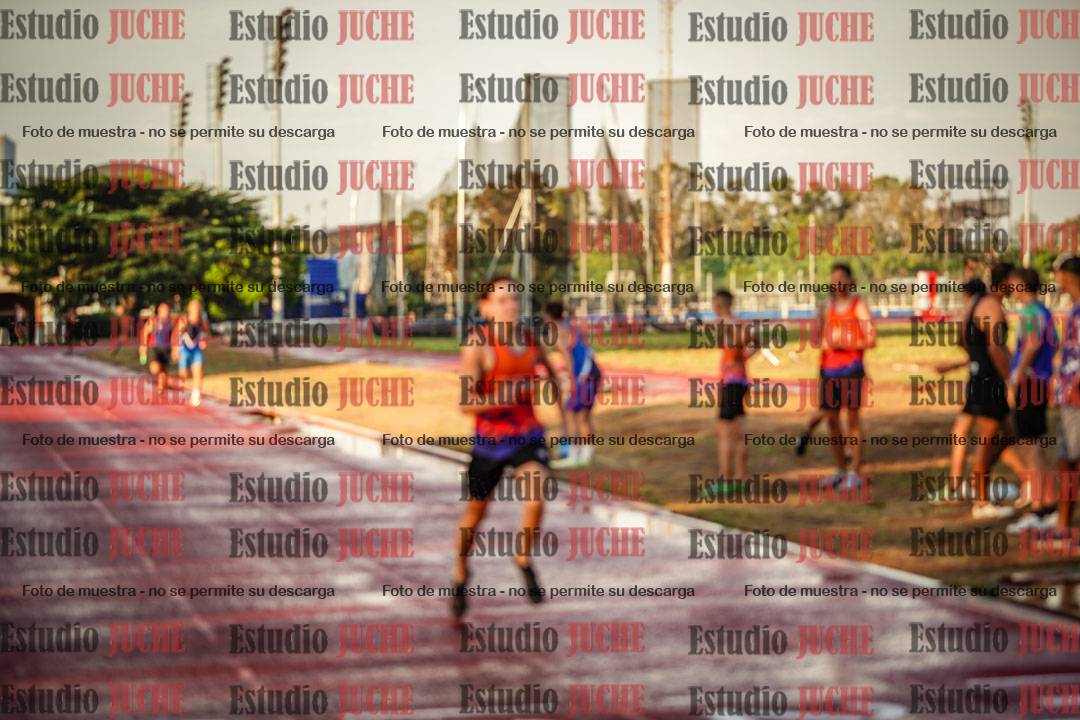 Fotos de las Postas 4x400 m de varones